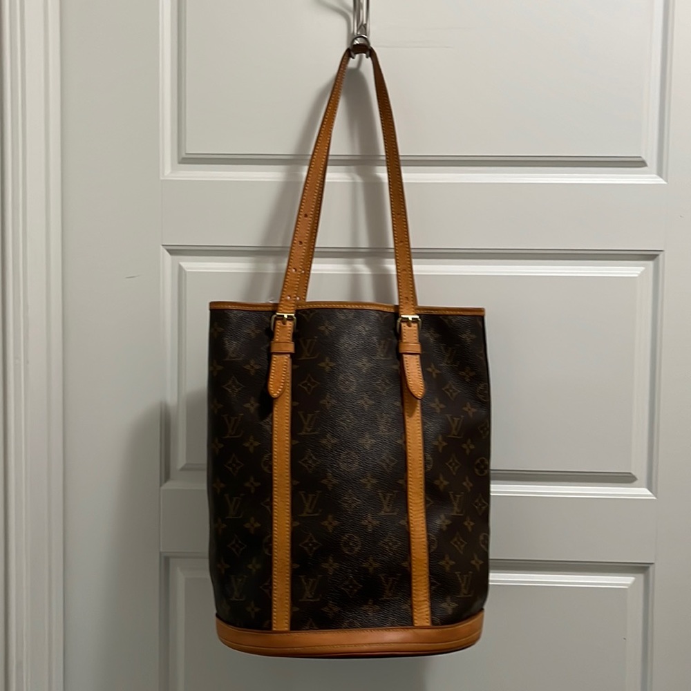 Authentic Louis Vuitton bucket purse
